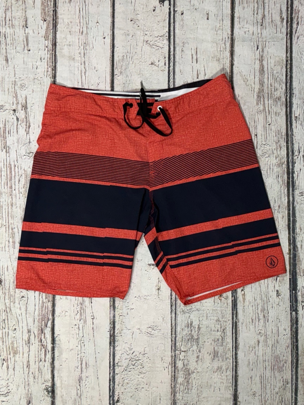 Volcom Summer Board Shorts Bathing Swimwear 4 Way Stretch Swimsuit Men's Size